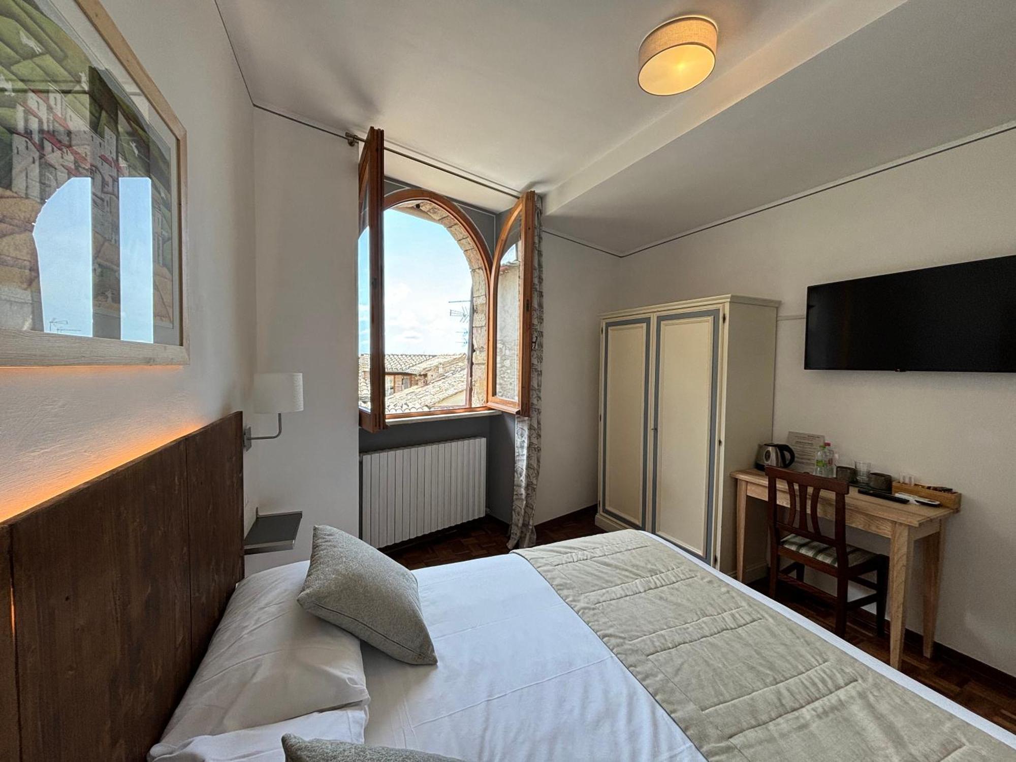 Hotel La Fortezza Assisi Dış mekan fotoğraf